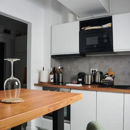 Chic And Cozy Apartment