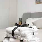 Chic And Cozy * Boekarest