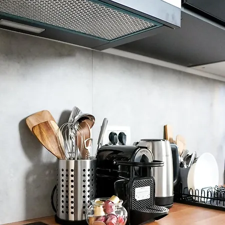 Apartment Chic And Cozy *