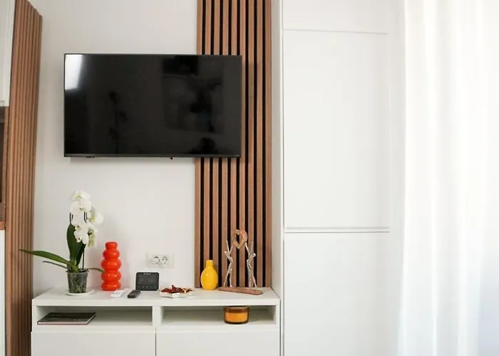 Apartment Chic And Cozy