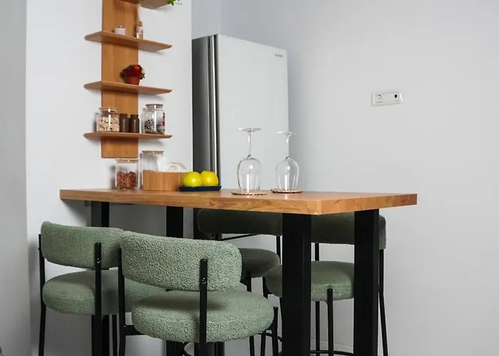 Apartment Chic And Cozy